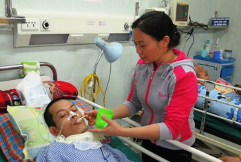 Sáng ấm tình đời