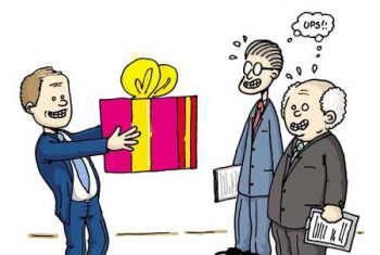 Văn hóa quà tết sếp và “Bòn nơi khố rách, đãi nơi quần hồng”