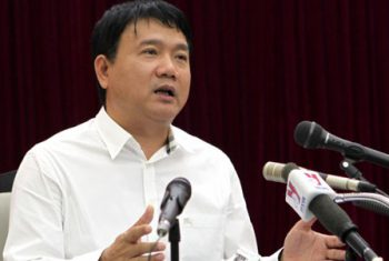 Ông Đinh La Thăng: “Người dân đang rất bức xúc khi đi khám chữa bệnh”