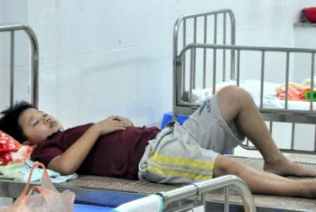 Cháu bé 11 tuổi suýt mất mạng vì một nốt ong đốt