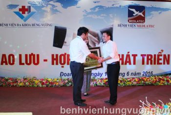 Đoàn TNCS Bệnh viện Medlatec – Hà Nội giao lưu với Bệnh viện ĐK Hùng Vương