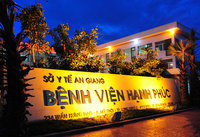 Thanh toán viện phí bằng… cú đấm