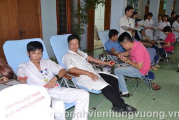 Bộ Tư pháp ủng hộ quy định "hiến máu là tự nguyện"