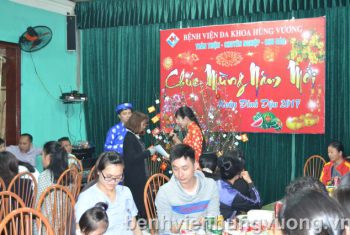 Mang đến cảm xúc giao thừa ấm áp đến với Bệnh nhân và Y bác sỹ trực tết