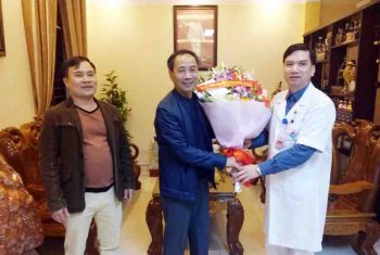 Công an huyện Đoan Hùng Chúc mừng ngày thầy thuốc Việt Nam 27/02 BVĐK Hùng Vương