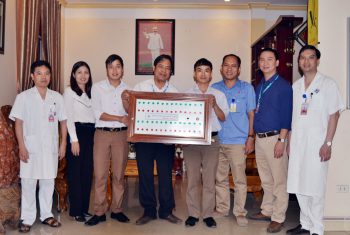 BVĐK huyện Thanh Ba giao lưu, trao đổi kinh nghiệm khám, chữa bệnh với BVĐK Hùng Vương