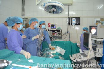 Nội soi tán sỏi qua da ở BVĐK Hùng Vương: giảm nỗi lo và nỗi đau sỏi thận