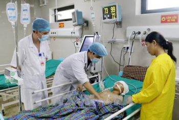 Cứu sống bệnh nhân 14 tuổi bị tổn thương não nghiêm trọng