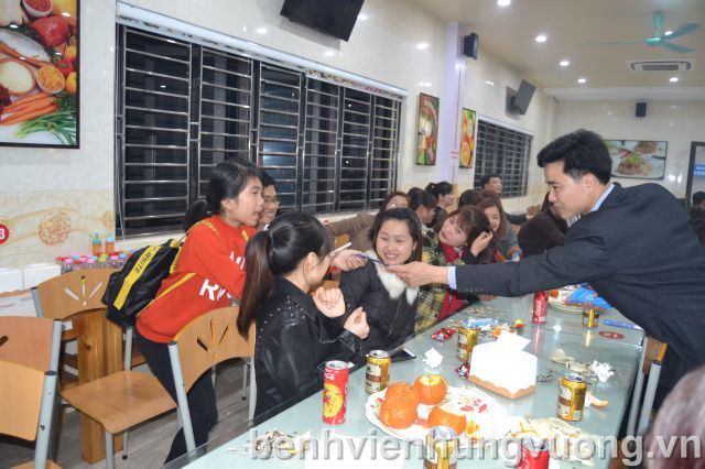 giao thua 17