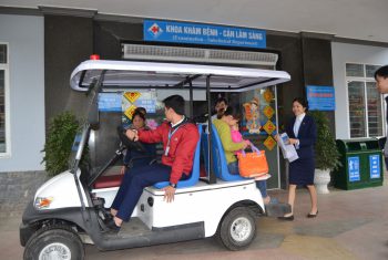 Bệnh viện Đa khoa Hùng Vương (Phú Thọ) trang bị xe điện chở Bệnh nhân trong bệnh viện