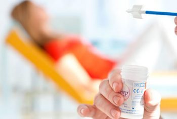 ThinPrep Pap test – Bước đột phá mới trong tầm soát ung thư cổ tử cung tại Bệnh viện đa khoa Hùng Vương.