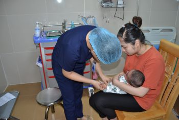 Tiêm phòng dịch vụ tại bệnh viện đa khoa Hùng Vương