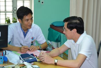 Khám sức khỏe định kỳ cho lãnh đạo – cán bộ – nhân viên Ngân Hàng NN & PTNT Đoan Hùng Phú Thọ.