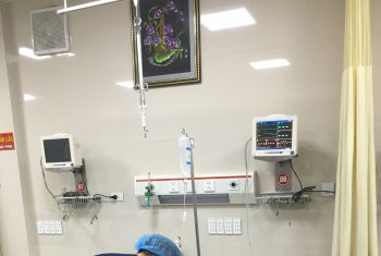 Cấp cứu: rửa dạ dày sau khi ăn mật cá trắm.