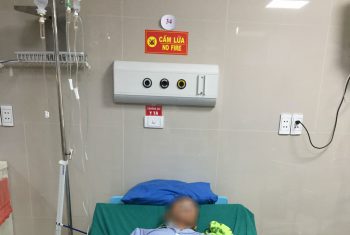 Viêm tụy cấp nặng vẫn kiên trì ở nhà uống thuốc đau dạ dày.