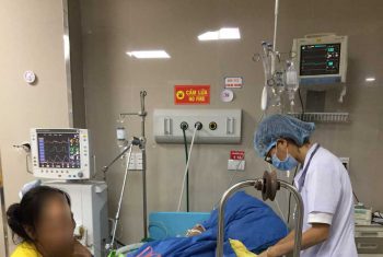 Mổ cấp cứu: bệnh nhân thủng tạng rỗng, gãy hai cẳng chân do tai nạn giao thông.