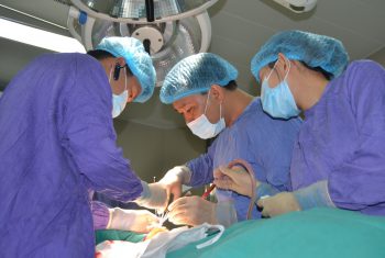 Không nên chủ quan với những khối u trên cơ thể.