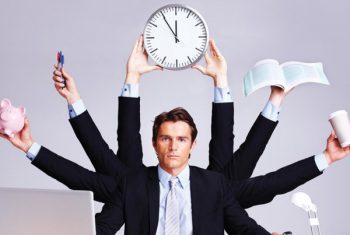 Bạn vắt kiệt sức lực làm việc 8 tiếng nhưng lại "chi li" 15 phút để phát triển bản thân: Bài học đơn giản để "có tất cả" nhưng chẳng mấy ai làm được!