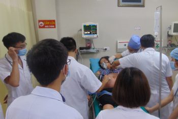 Cuộc chiến giành sự sống cho sản phụ phản vệ nguy kịch.