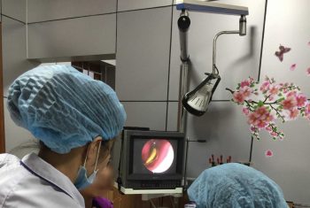 Cảnh báo: dị vật hốc mũi bé gái 3 tuổi.