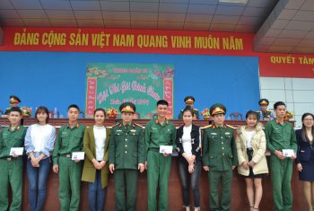 Thi gói bánh chưng – lưu giữ hương vị truyền thống dân tộc Việt.