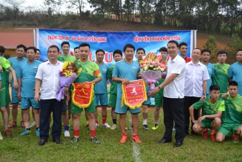 Giao hữu bóng đá: Chiến thắng đầu năm cho đội bóng Bệnh viện đa khoa Hùng Vương