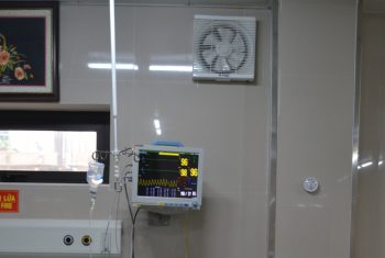 Phẫu thuật xuyên đêm nối liền cánh tay gần đứt rời cho nữ bệnh nhân 31 tuổi.