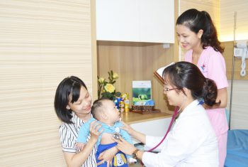 PHÒNG KHÁM ĐA KHOA HÙNG VƯƠNG – SƠN DƯƠNG triển khai khám Sàng lọc mất thính lực bẩm sinh bằng cách đo lường âm thanh thoát ra từ ốc tai