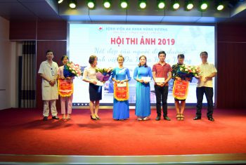 Tổ chức thành công Hội thi ảnh “Nét đẹp người điều dưỡng” hưởng ứng ngày quốc tế Điều dưỡng