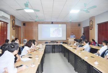 Đào tạo liên tục cùng các chuyên gia nước ngoài