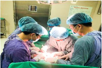 Phẫu thuật thành công cắt khối tá tụy (phẫu thuật DPC) tại bệnh viện đa khoa Hùng Vương với sự trợ giúp của chuyên gia  bệnh viện K
