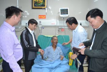 Công tác xã hội ở Bệnh viện đa khoa Hùng Vương: Nhịp cầu chia sẻ, kết nối yêu thương