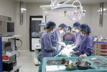Phẫu thuật thành công khối u vùng tiểu khung có kích thước lớn