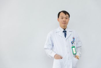 Bác sỹ Phạm Văn Thái