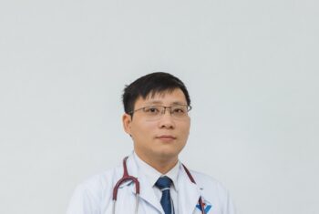 Bác sỹ Nguyễn Văn Dũng