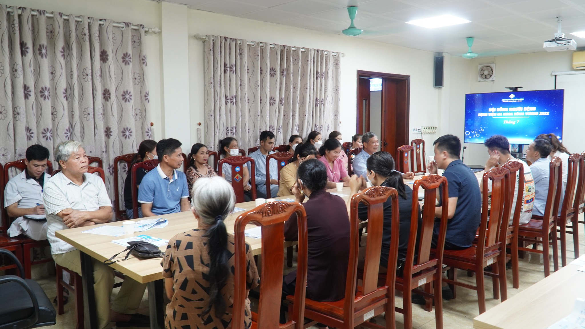 TRIỂN KHAI CÔNG TÁC HỌP HỘI ĐỒNG NGƯỜI BỆNH THƯỜNG QUY THÁNG 6