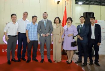 🌻 Hiệp hội Bệnh viện tư nhân Việt Nam thăm và làm việc với Đại sứ Vương quốc Anh tại Việt Nam