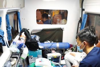 Chuyến xe cấp cứu mùa Xuân chuyển “chú lính chì” 7 tháng tuổi vượt núi, đèo Hà Giang đến Thủ Đô