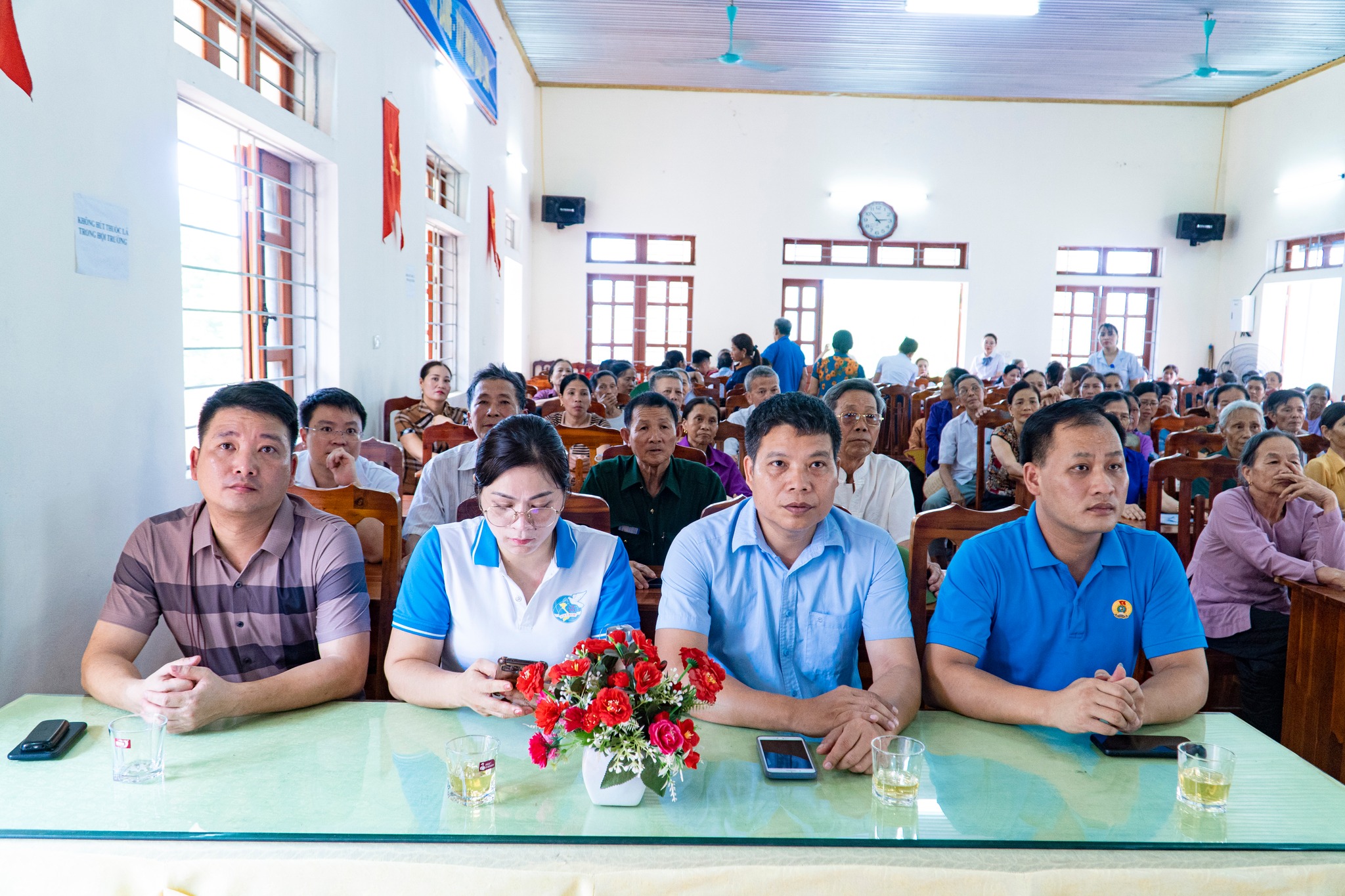 Truyền thông Giáo dục sức khoẻ về “Tầm soát Ung thư và những dấu hiệu nhận biết” cho các tổ chức đoàn thể và nhân dân Xã Hồng Lạc