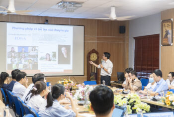 SINH HOẠT KHOA HỌC CHUYÊN ĐỀ “NÂNG CAO HIỆU QUẢ SỬ DỤNG KHÁNG SINH VANCOMYCIN THÔNG QUA GIÁM SÁT NỒNG ĐỘ THUỐC TRONG MÁU”