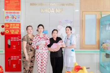 Hai bé sinh non 30 tuần, nặng 1,5kg được nuôi dưỡng, chăm sóc thành công