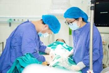 Điều trị suy tĩnh mạch chi dưới bằng sóng cao tần RFA tại Bệnh viện Đa khoa Hùng Vương