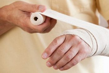 Không nên garo khi bị rắn cắn