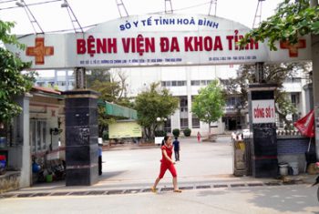 Hòa Bình: Bé trai 32 tháng tuổi chết bất thường tại bệnh viện