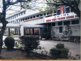 Hàng trăm người quây bệnh viện sau khi bé 8 tháng tuổi tử vong