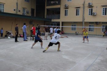 Giải TDTT chào mừng ngày thành lập đoàn TNCS Hồ Chí Minh 26/3: Bộ môn cầu lông kết thúc vòng 1.