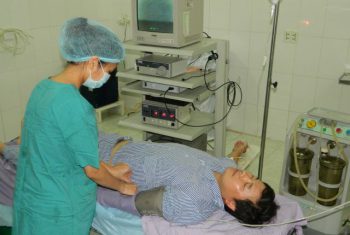 BV Hùng Vương: Mổ cấp cứu thành công 1 bệnh nhân người Hàn Quốc bị viêm ruột thừa.