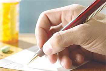 74% bác sĩ kê đơn kháng sinh không đúng: Thảm họa cho tương lai