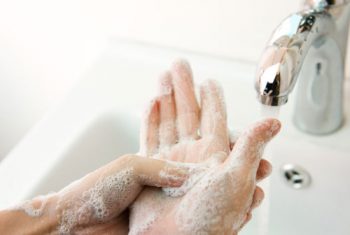 Tránh nhiễm trùng ở bệnh nhân ung thư điều trị hóa chất