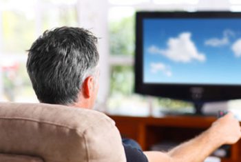 Tăng gấp đôi nguy cơ tử vong sớm nếu xem tivi 3 tiếng mỗi ngày